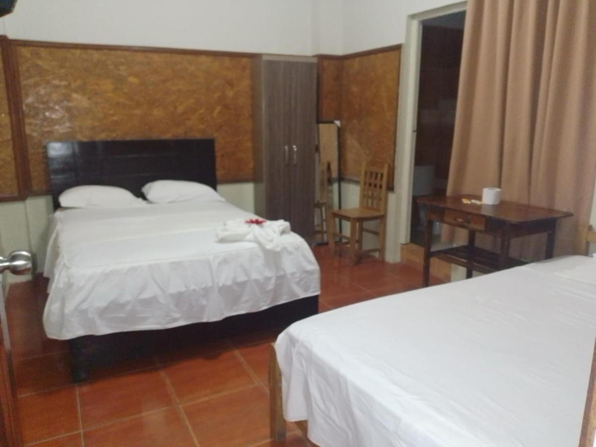 Hospedaje El Emperador Hotel Pucallpa Luaran gambar