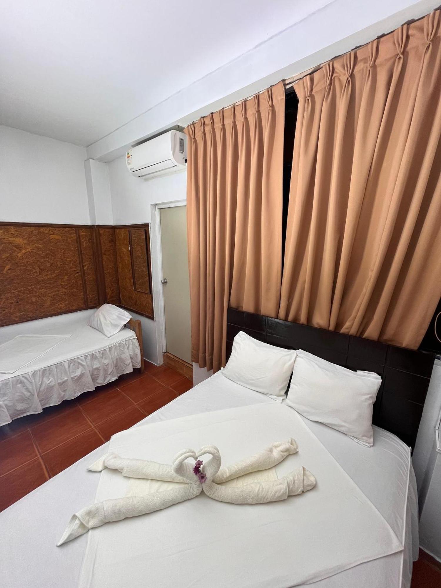 Hospedaje El Emperador Hotel Pucallpa Luaran gambar