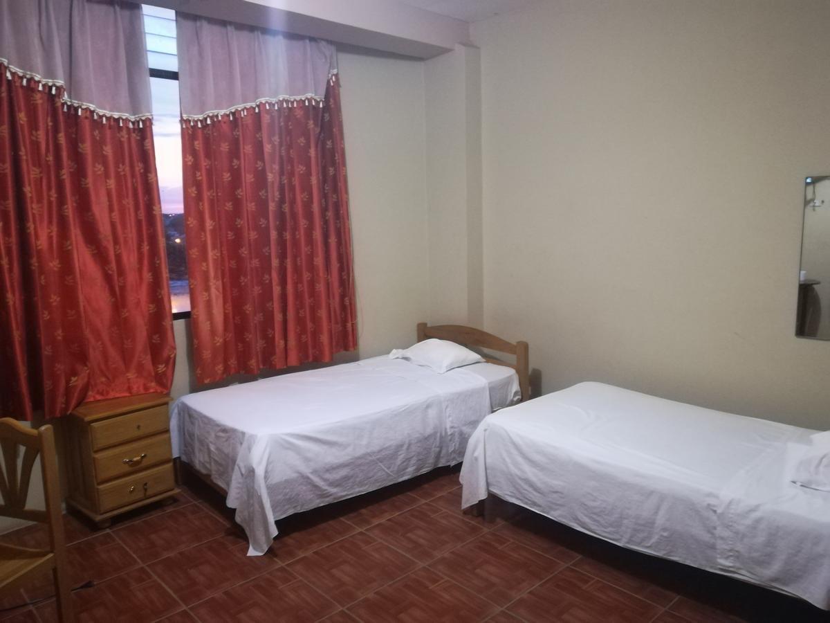 Hospedaje El Emperador Hotel Pucallpa Luaran gambar